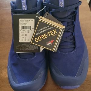Arcteryx Aerios FL GTX W 9.5, NEW, Hiking Shoes